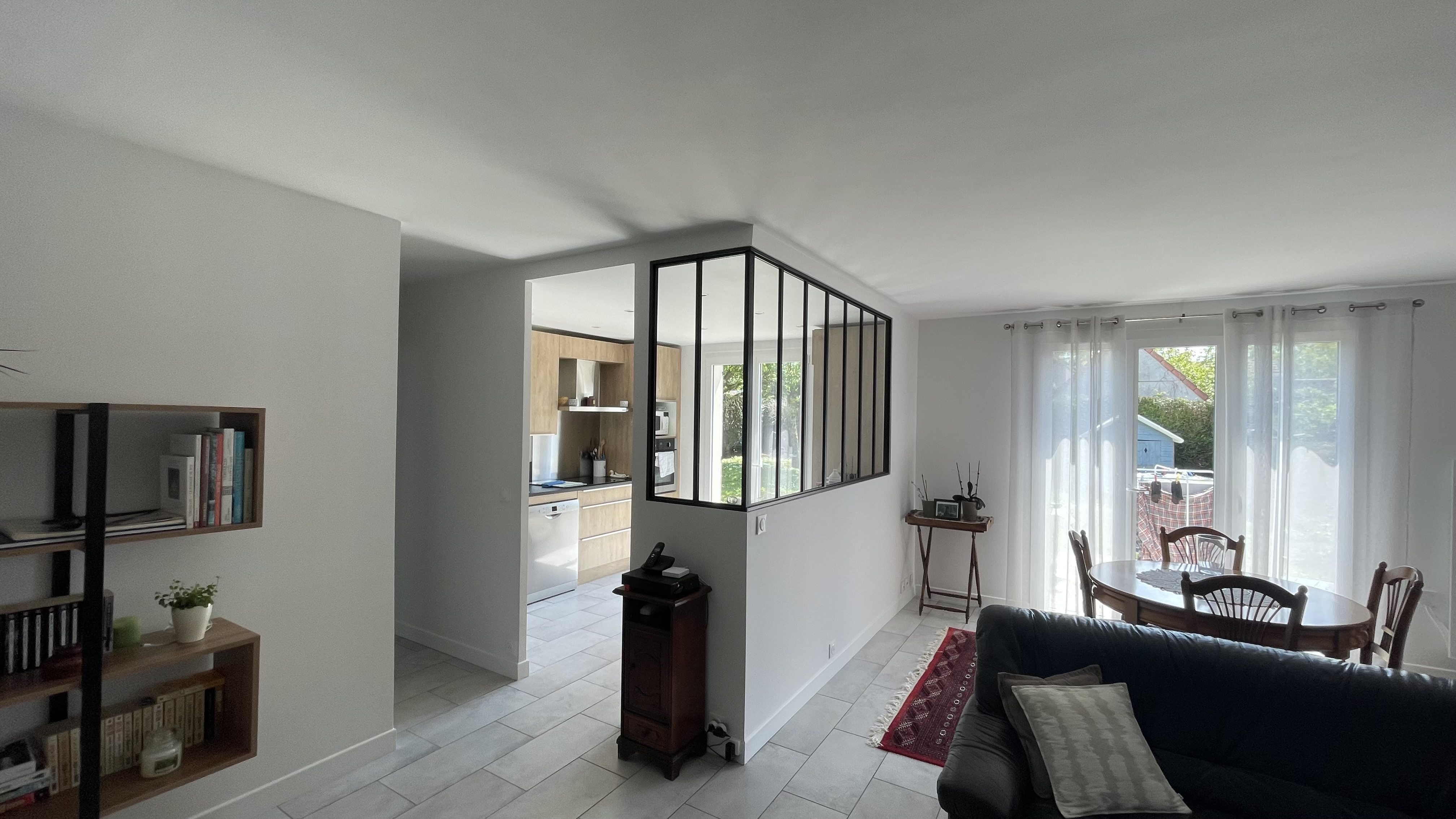 R&eacute;novation d'une cuisine avec pose d'une verri&egrave;re 