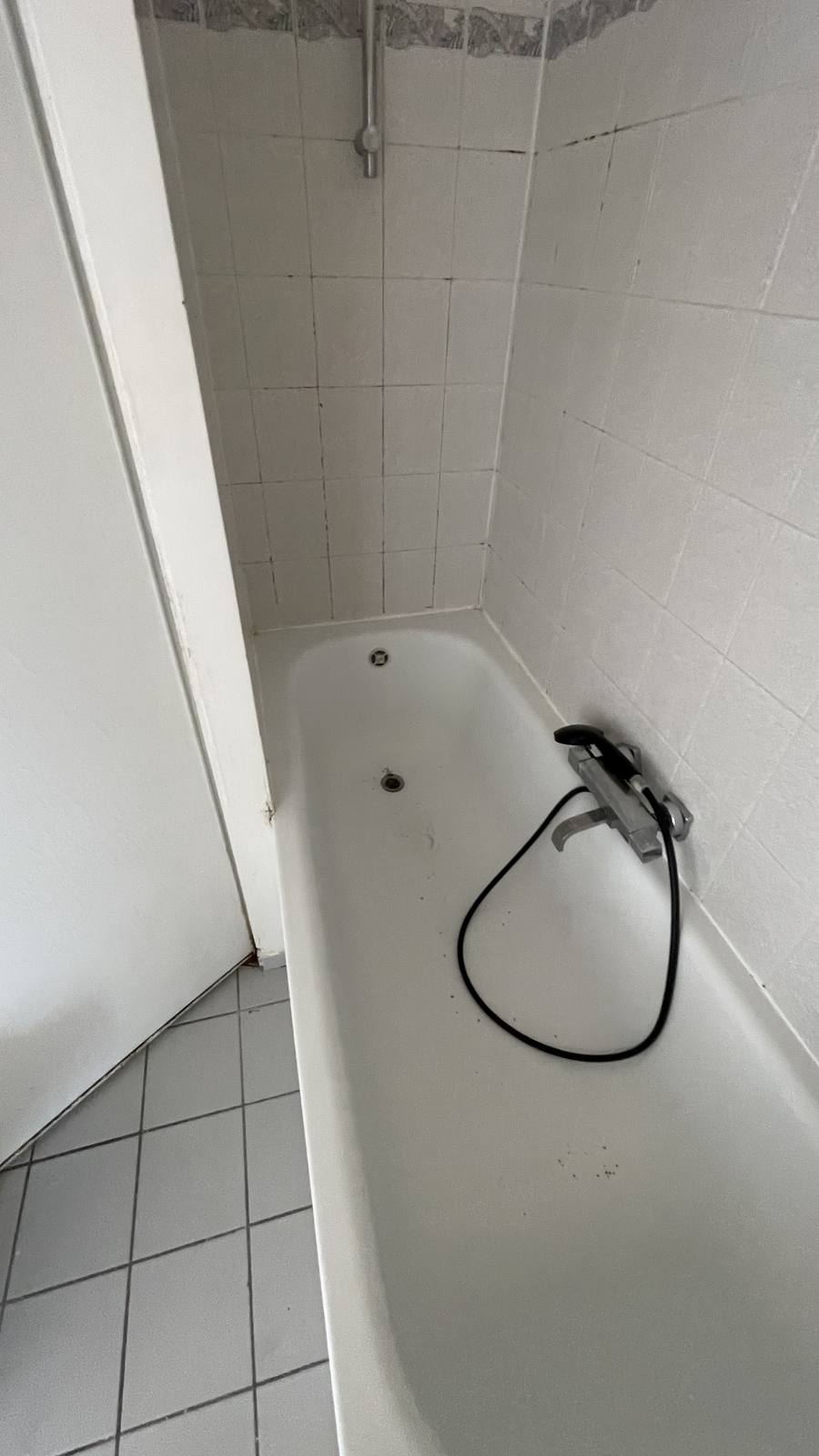 12-renovation-salle-bain-appartement-avant