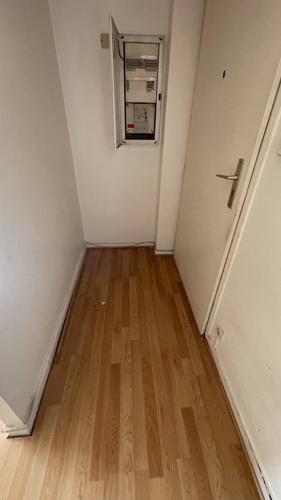 35-renovation-peinture-appartement-avant