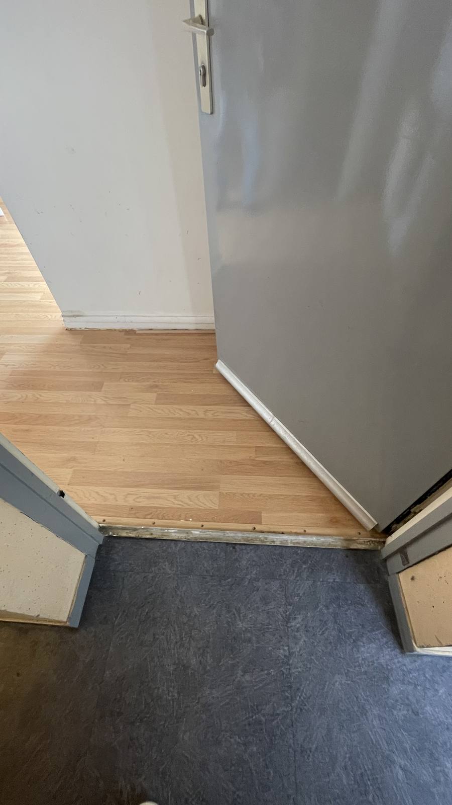 36-renovation-peinture-appartement-avant