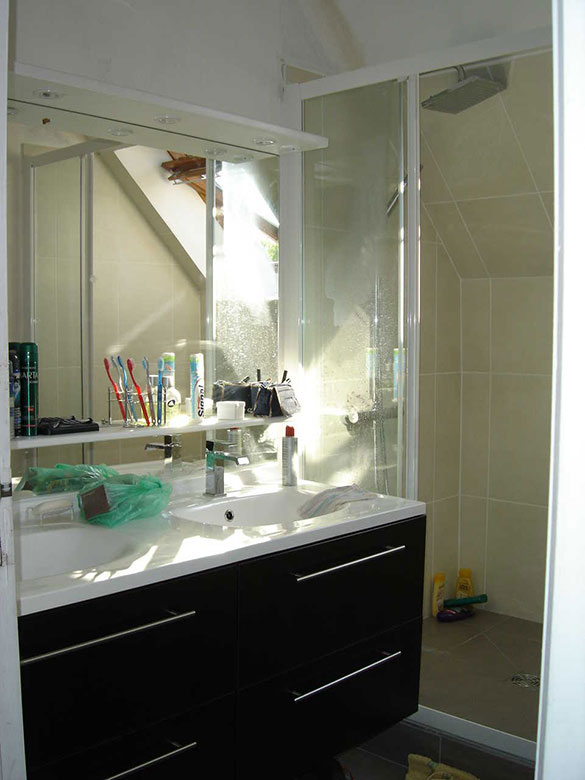 Transformation d'une salle de bains en salle de douche à Montmorency image 3